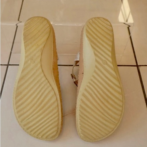 PAVERS Ladies Leather Toe Post Sandals Metallic Cream UK6 - Picture 5 of 11